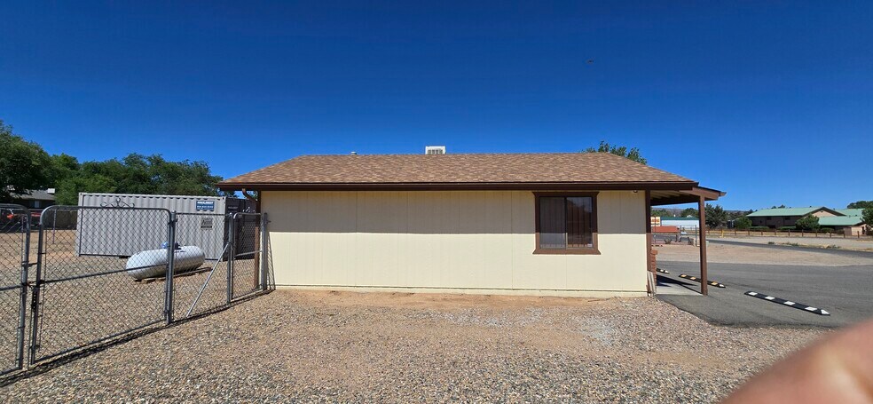 More Photos Of 437 Butterfield Rd, Chino Valley General Retail For Sale