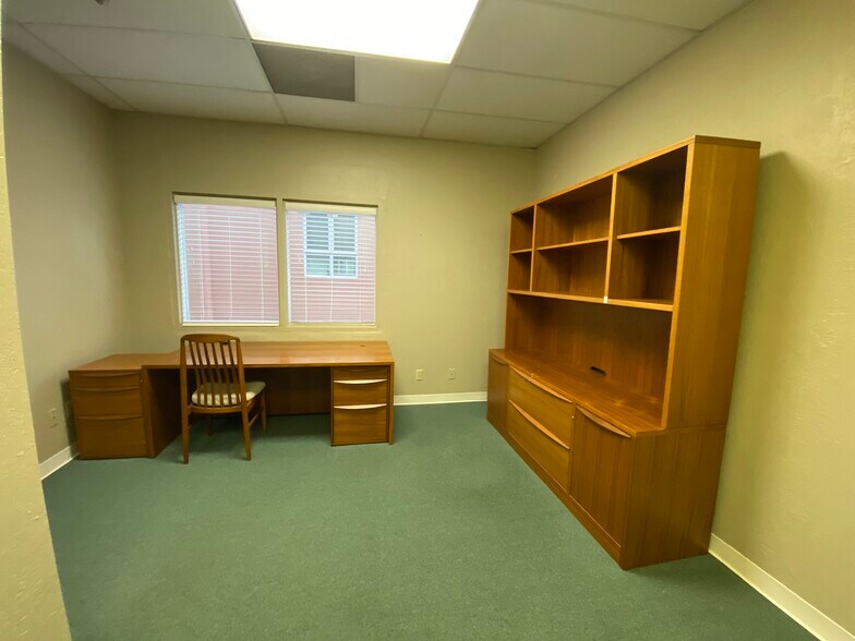 More Photos Of 706-724 5th St, Davis Office For Lease