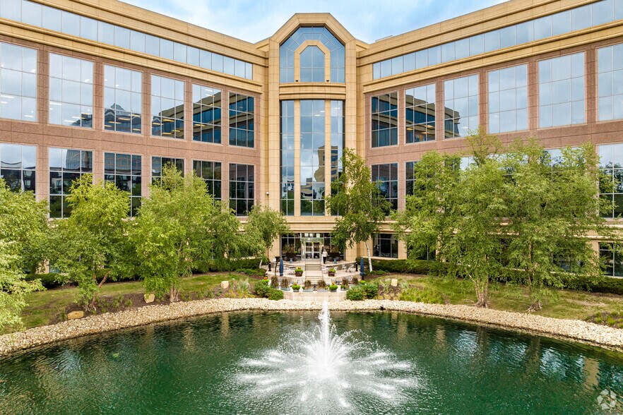 More Photos Of 701 S Xenia Ave, Golden Valley Office For Lease