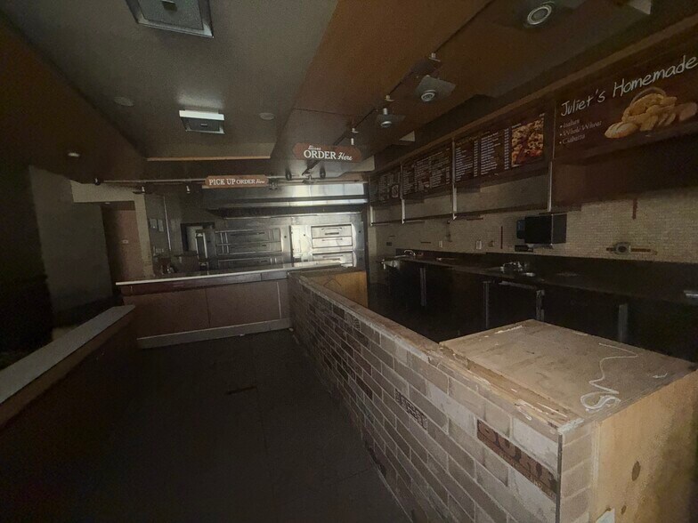 More Photos Of 881 10th Ave, New York Apartments For Lease