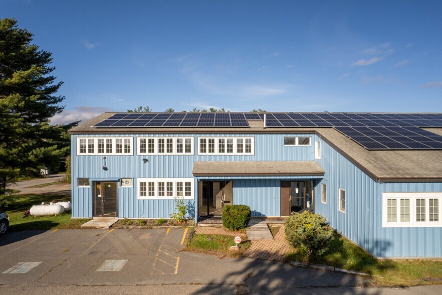 More Photos Of 8 Pomerleau St, Biddeford Loft Creative Space For Sale