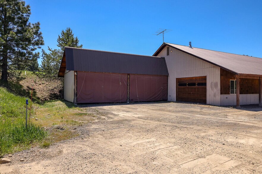 More Photos Of 105 E Jacob St, McCall Service For Sale