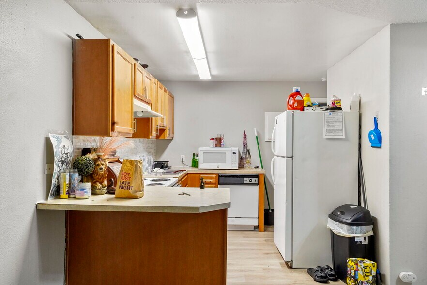 More Photos Of 316 E Brookside, Colorado Springs Apartments For Sale