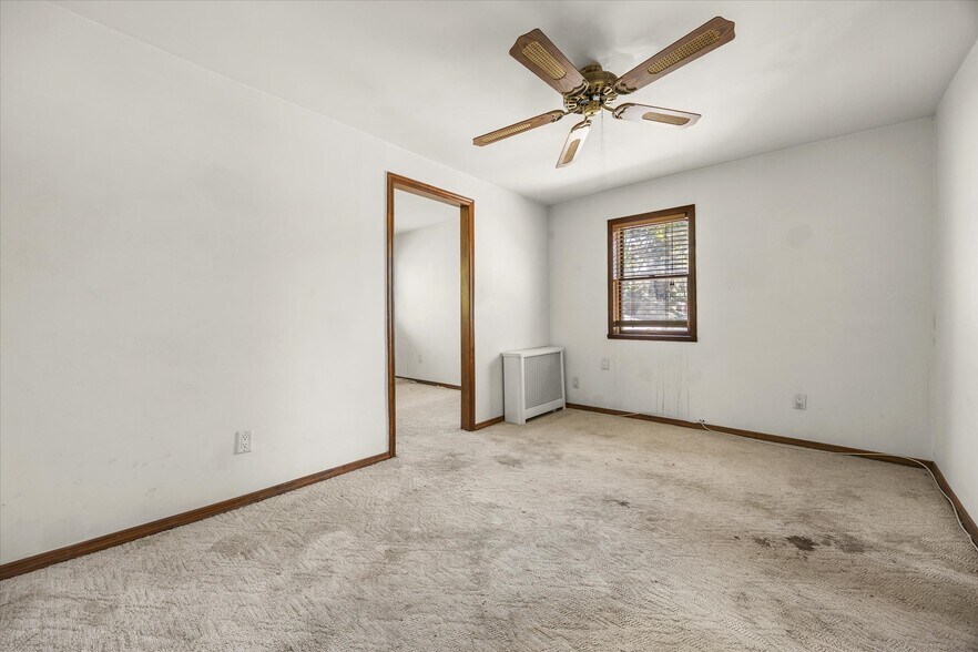 More Photos Of 6112 56th Dr, Maspeth Multifamily For Sale