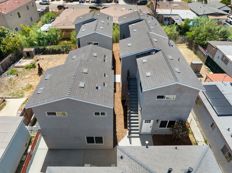 More Photos Of 438 Denby St, San Diego Multifamily For Sale