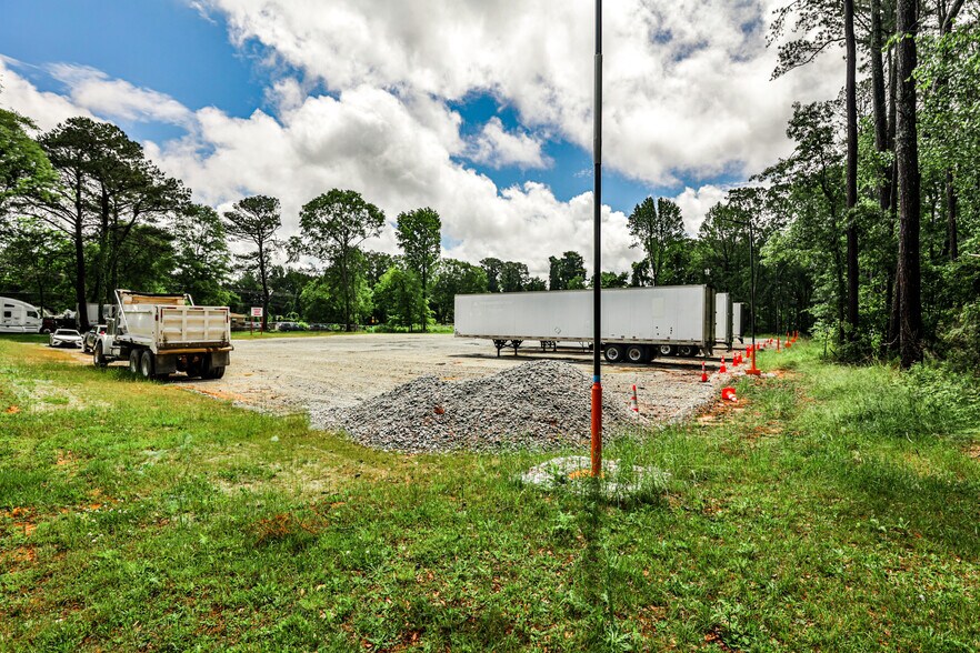 More Photos Of 2332 Old Covington Hwy, Conyers Office Residential For Sale