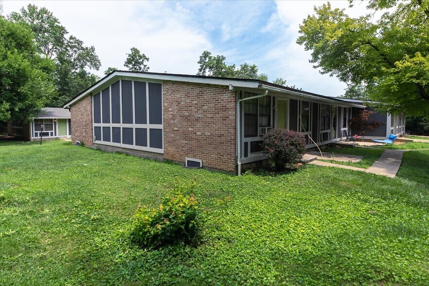 More Photos Of 4822-4860 Philadelphia Dr, Dayton Apartments For Sale