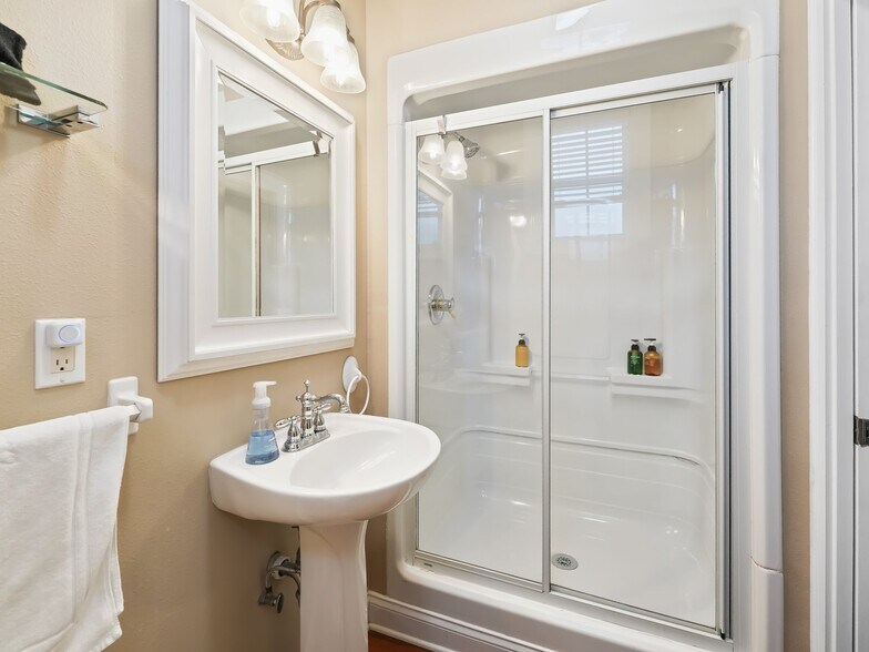 More Photos Of 12730 E Highway 25, Ocklawaha Specialty For Sale