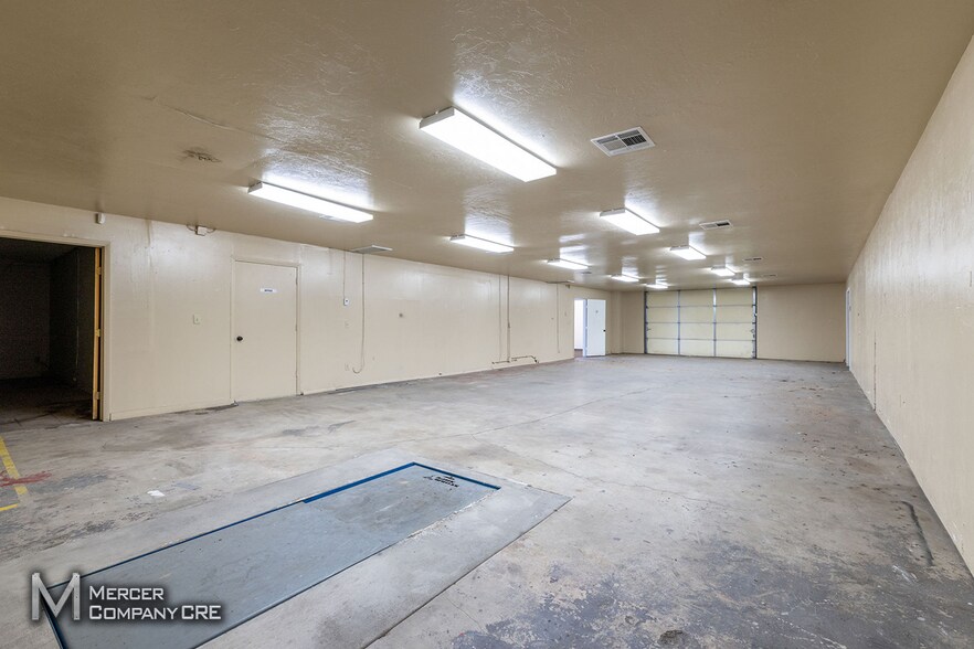 More Photos Of 6415 S I 35 Service Rd, Oklahoma City Warehouse For Lease