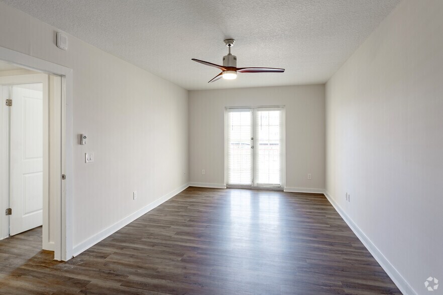 More Photos Of 401 NE Mizner Blvd, Boca Raton Apartments For Sale