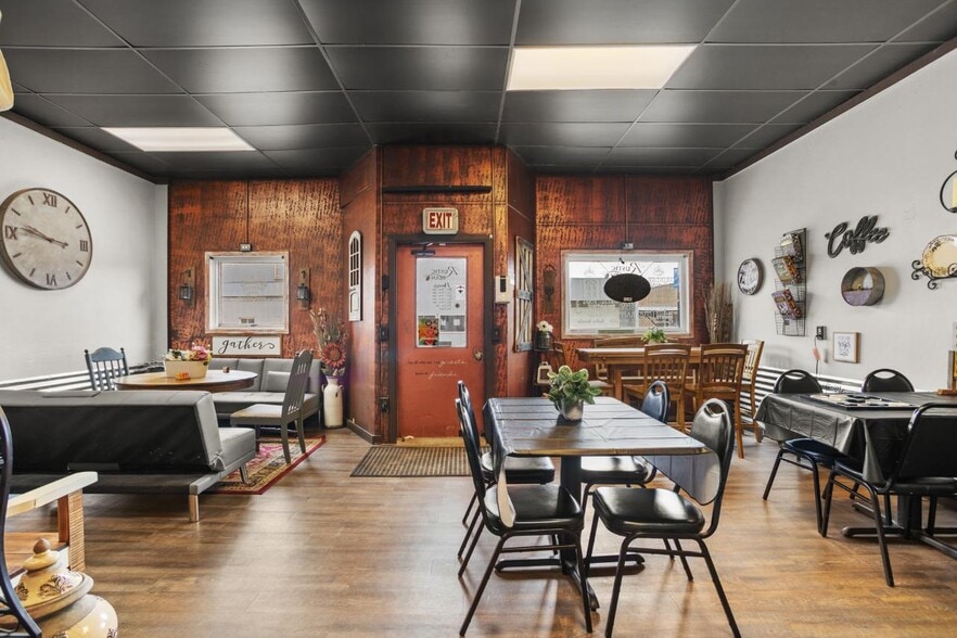 More Photos Of 206 Main St, Stanley Restaurant For Sale