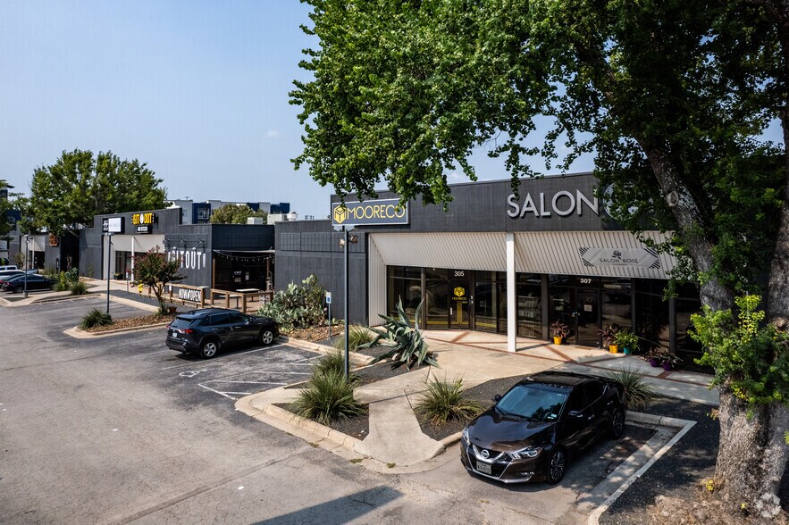 More Photos Of 4930 S Congress Ave, Austin Storefront For Lease