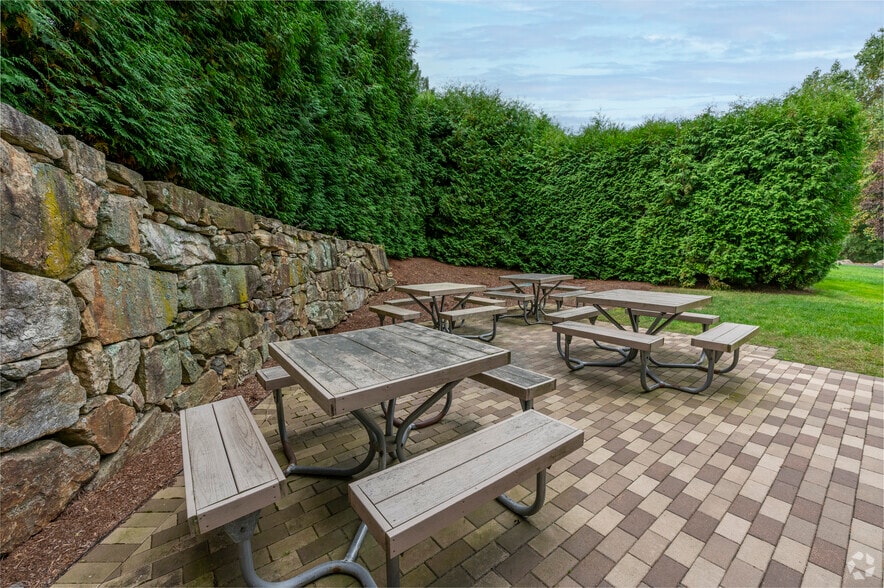 More Photos Of 2 Enterprise Dr, Shelton Office For Lease