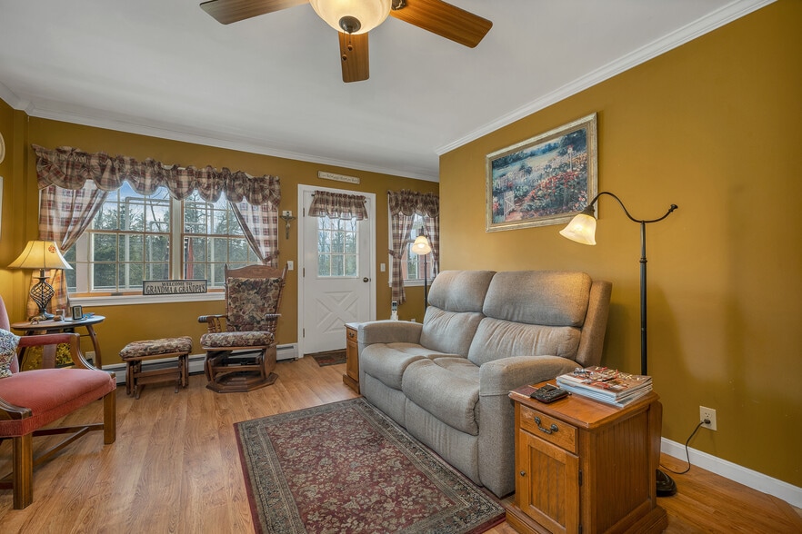 More Photos Of 1955 Presidential Hwy, Jefferson Restaurant For Sale