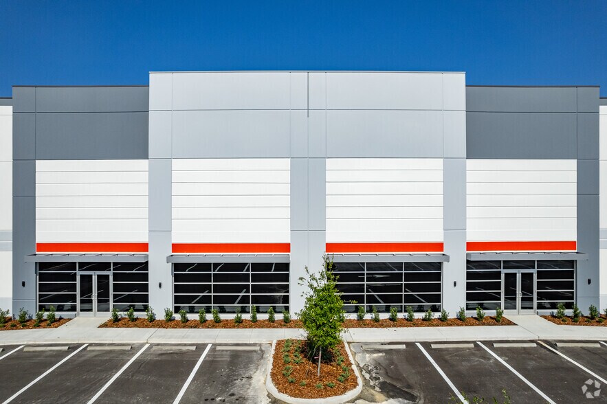 More Photos Of 1220 Ocoee Apopka Rd, Apopka Unknown For Lease