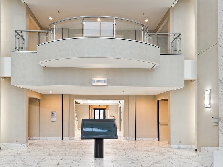 Primary Photo Of 10901 W 84th Ter, Lenexa Coworking Space