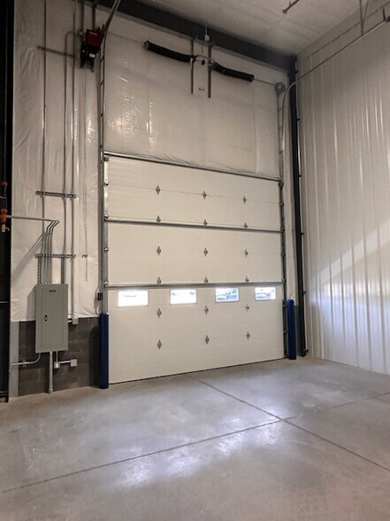 More Photos Of 3015 Sangra SW ave, Grandville Industrial For Lease