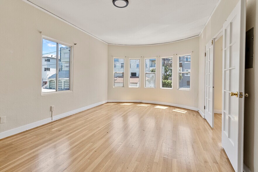 More Photos Of 479 Merritt Ave, Oakland Apartments For Sale