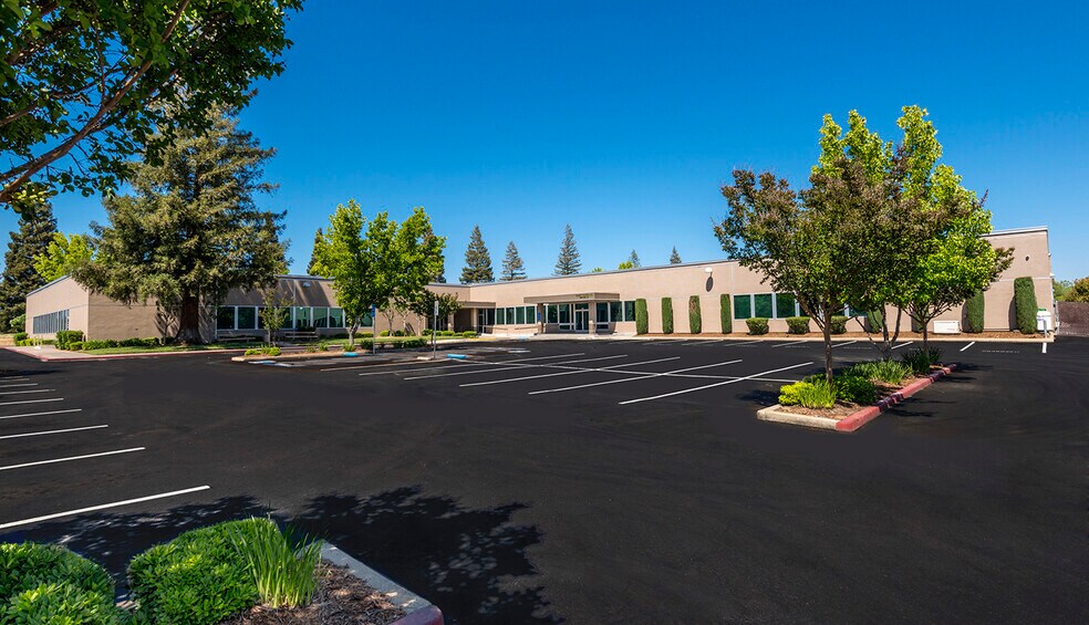 More Photos Of 9738 Lincoln Village Dr, Sacramento Office For Lease