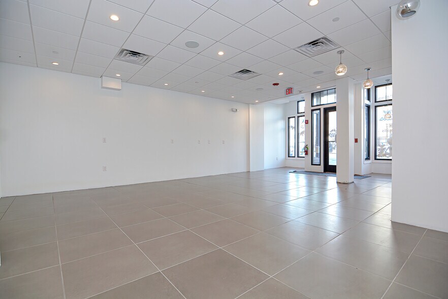 More Photos Of 24-28 High St, Medford Apartments For Lease