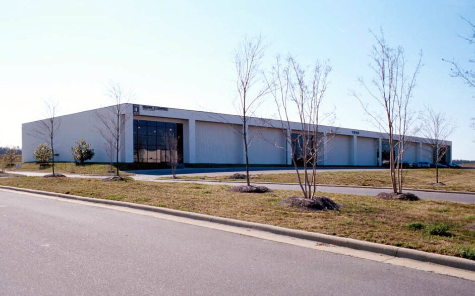 More Photos Of 1310 Airport Blvd, Monroe Warehouse For Lease