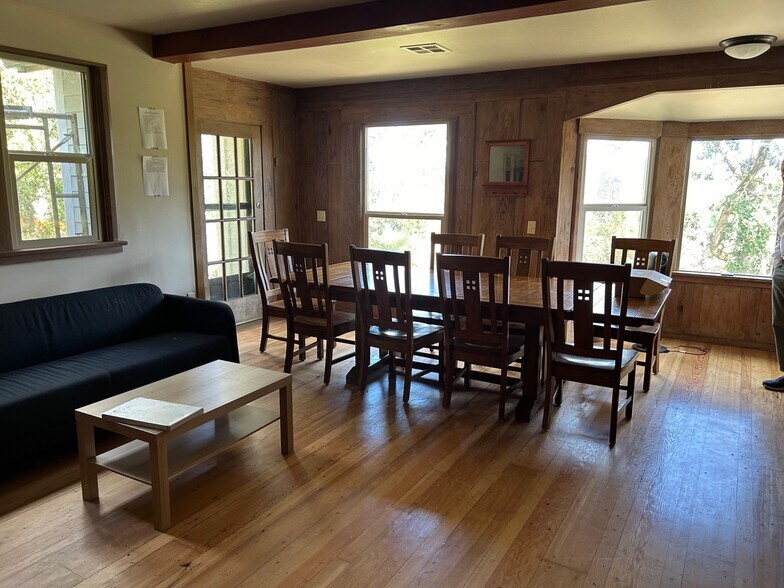 More Photos Of 2080 Riverview St, Eugene Land For Sale