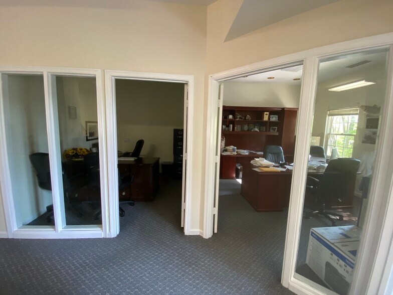 More Photos Of 4200 Evergreen Ln, Annandale Medical For Sale