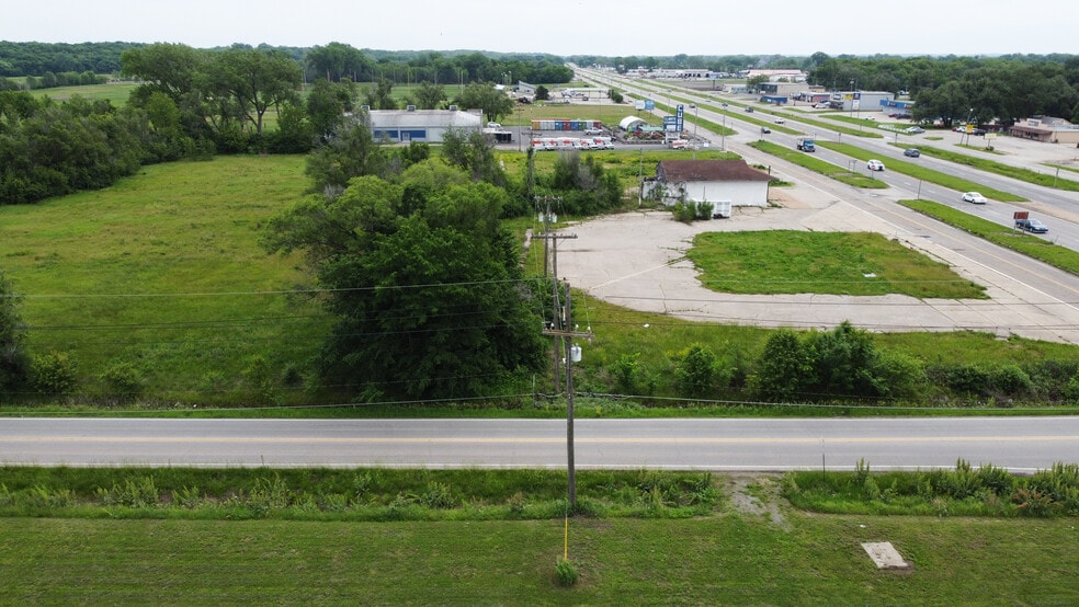 More Photos Of 110 NE Us-24 Hwy, Topeka Land For Sale