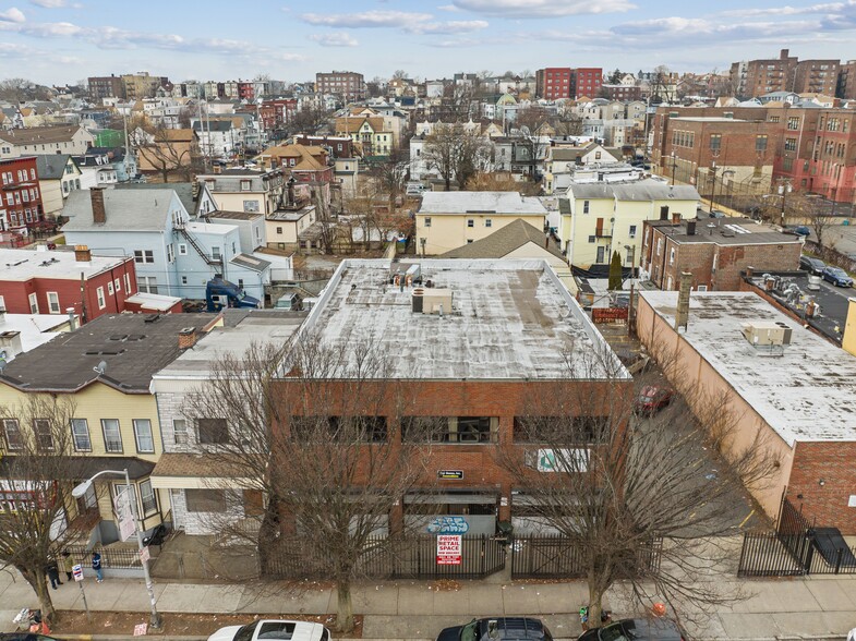 More Photos Of 260 Broadway, Newark Office Residential For Lease