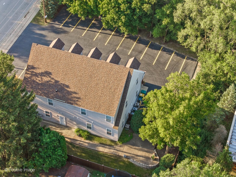 More Photos Of 1125 N Delany Rd, Gurnee Medical For Sale