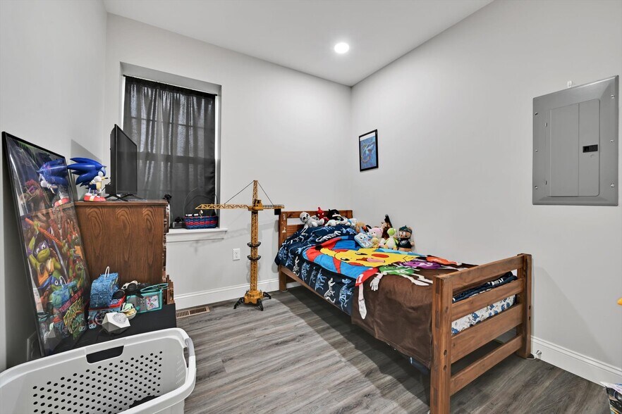 More Photos Of 236 W Market St, Jonestown Multifamily For Sale