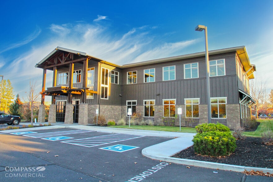 Primary Photo Of 965 SW Emkay Dr, Bend Medical For Lease