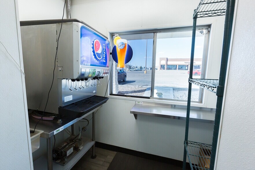 More Photos Of 1140 Kermit St, Plainview Restaurant For Sale