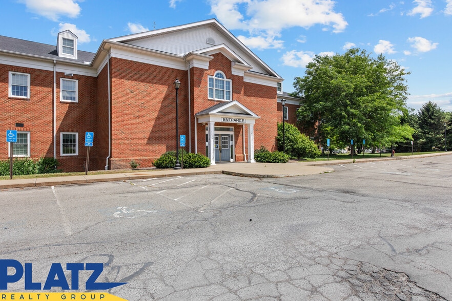 More Photos Of 750 E Park Ave, Columbiana Medical For Sale