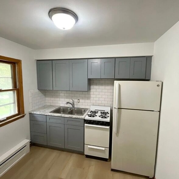 More Photos Of 616 Ivy Ave E, Saint Paul Apartments For Sale
