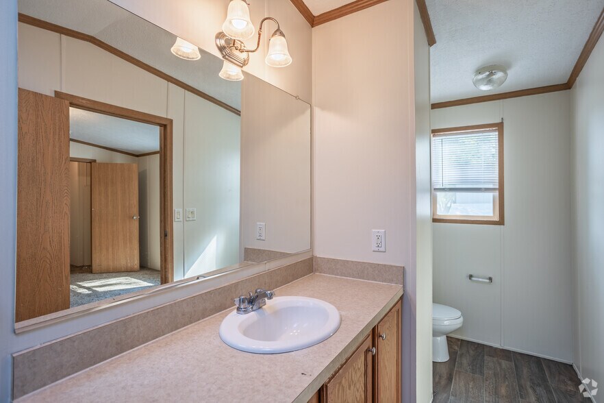 More Photos Of 2600 University Ave, Williston Manufactured Housing Mobile Home Park For Sale