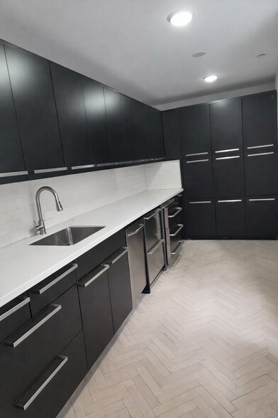 More Photos Of 57 W 57th St, New York Office For Lease