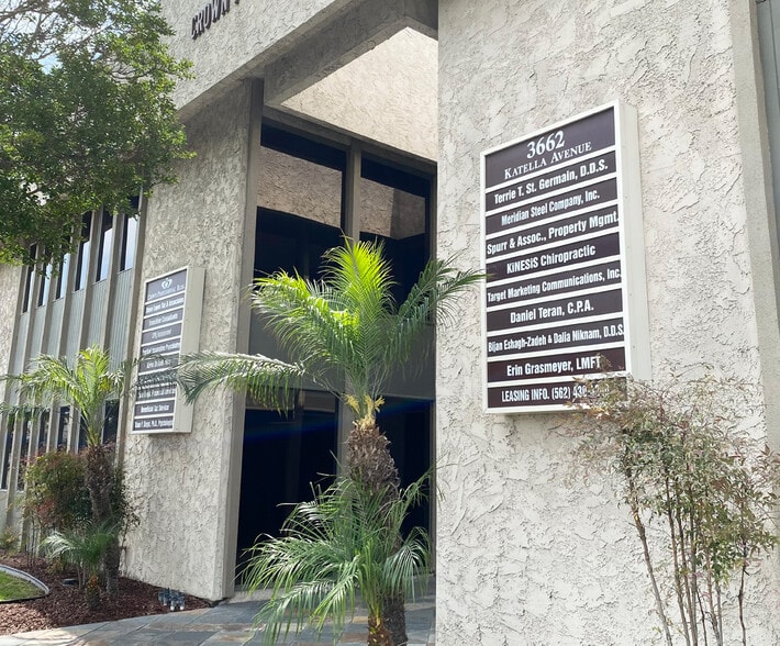 More Photos Of 3662 Katella Ave, Los Alamitos Medical For Lease