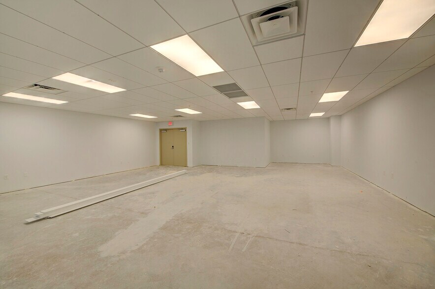 More Photos Of 25 SW 9th St, Miami Office Residential For Sale