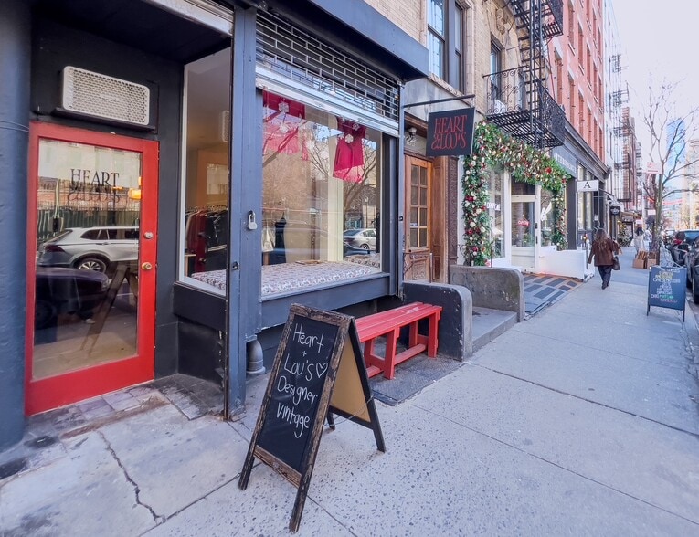 More Photos Of 98-100 Thompson St, New York Apartments For Lease