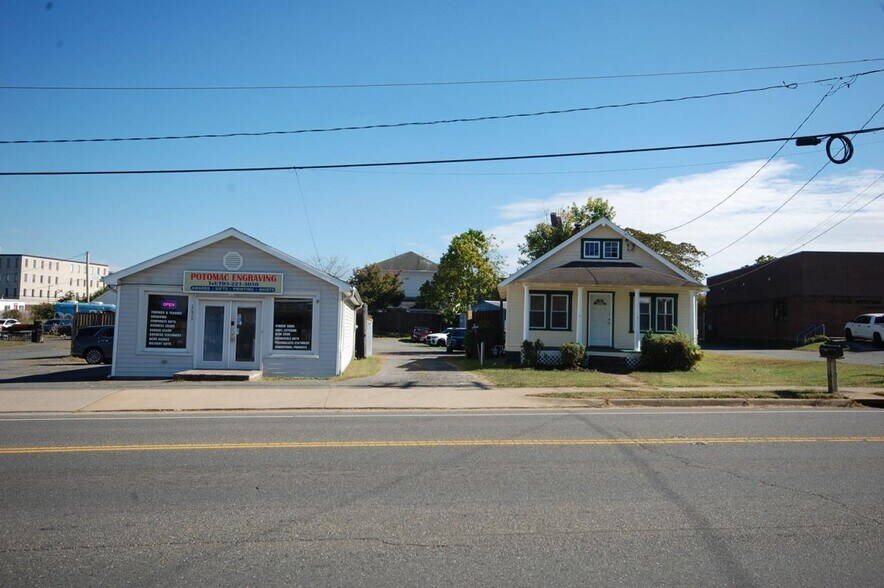 Primary Photo Of 17935 S Main St, Dumfries Freestanding For Sale