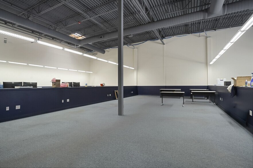 More Photos Of 10835 Dover St, Westminster Unknown For Lease