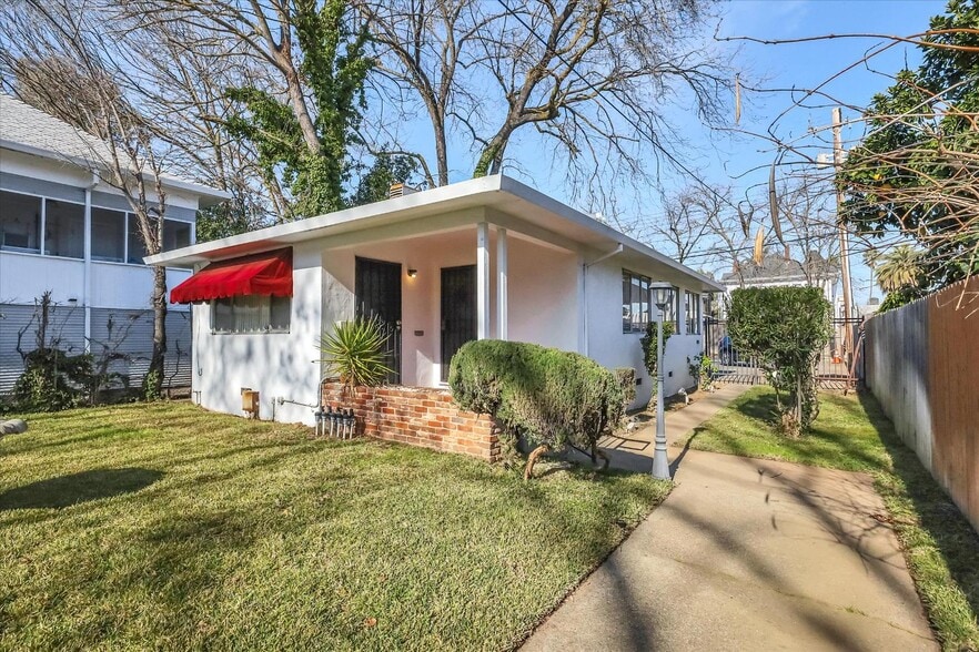 More Photos Of 3429 4th Ave, Sacramento Flex For Sale