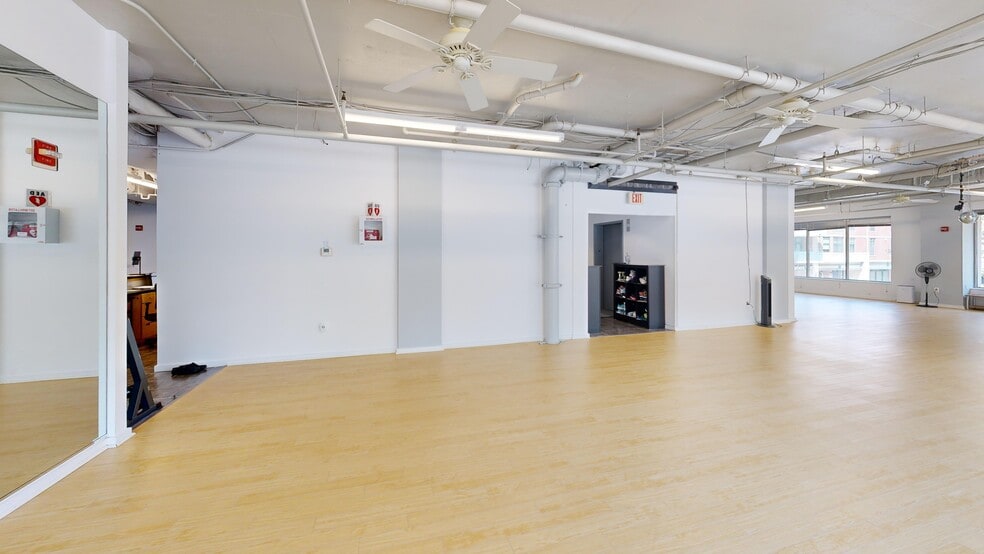 More Photos Of 513 W Broad St, Falls Church Apartments For Sale