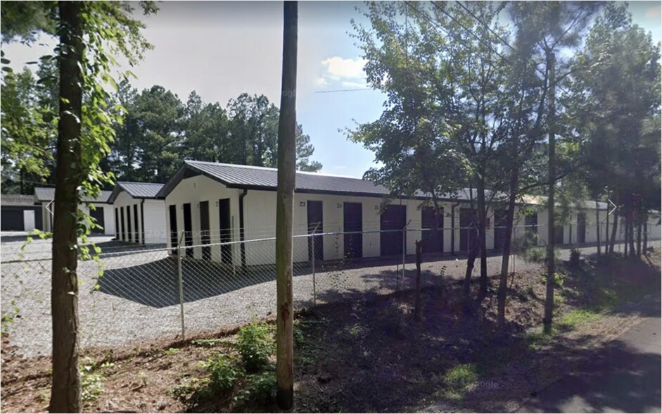 More Photos Of 9582 Heart of Dixie hwy, Arab Self Storage For Sale