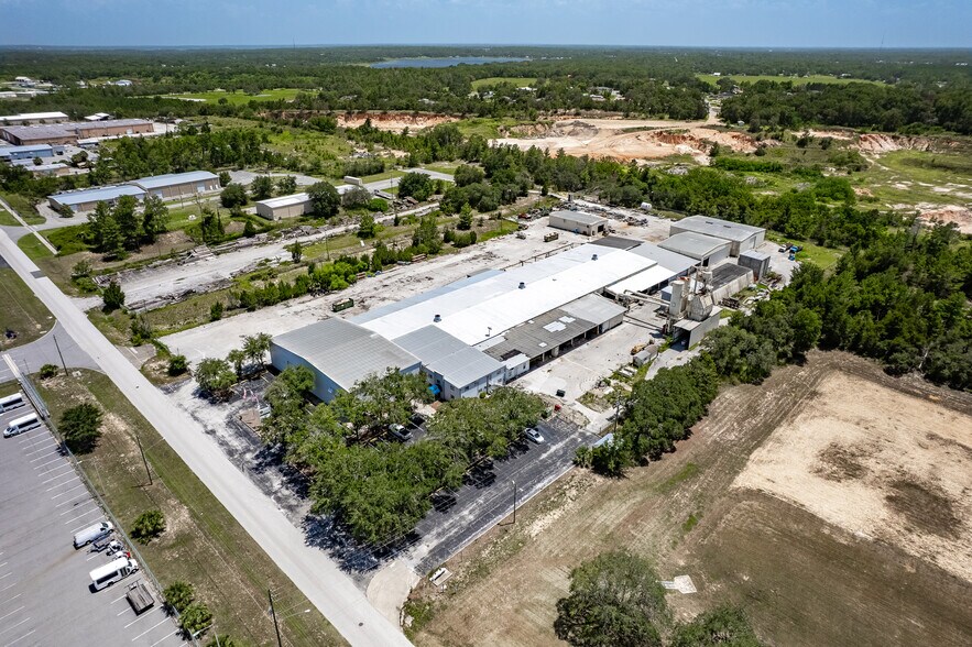 More Photos Of 310 Cypress Rd, Ocala Manufacturing For Sale