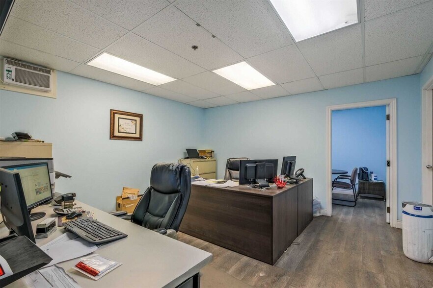 More Photos Of 5600 Finch Ave, Toronto Warehouse For Lease