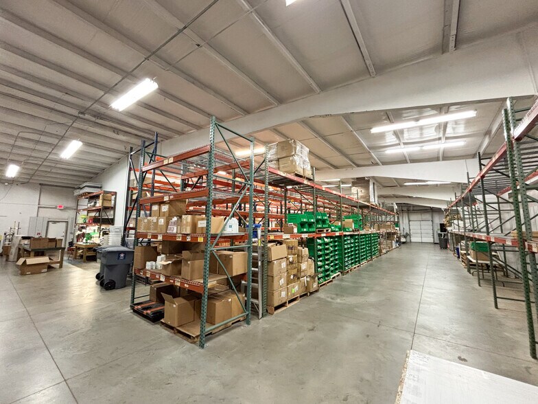 More Photos Of 4331 W CALHOUN St, Springfield Industrial For Lease