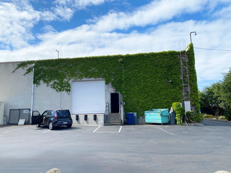 More Photos Of 6383 Rose Ln, Carpinteria Warehouse For Lease