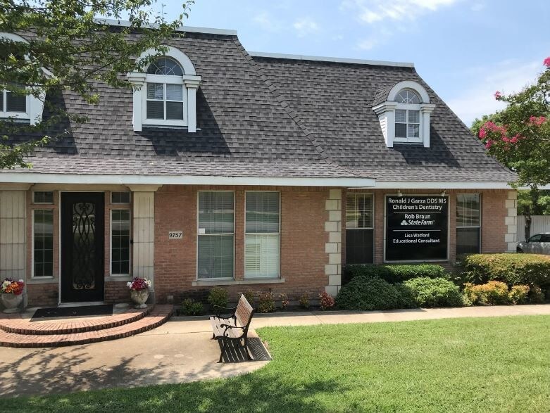 More Photos Of 9757 White Rock Trl, Dallas General Retail For Lease